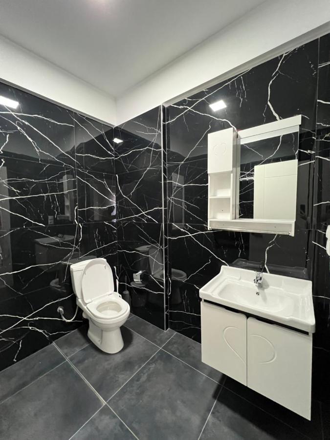 Harmony Apartments Sarande Bagian luar foto