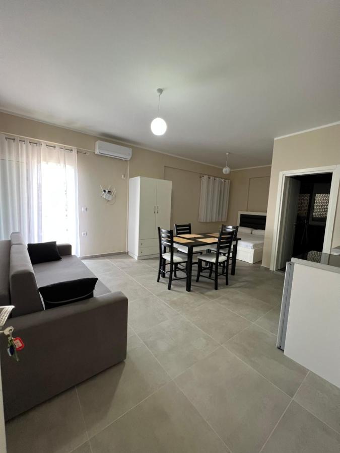 Harmony Apartments Sarande Bagian luar foto