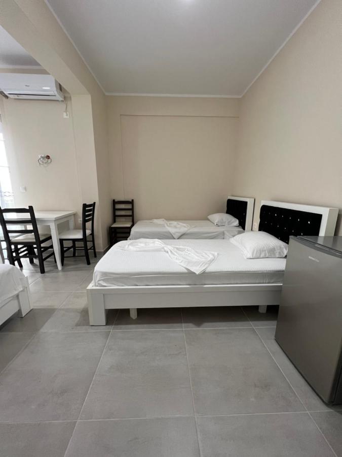 Harmony Apartments Sarande Bagian luar foto